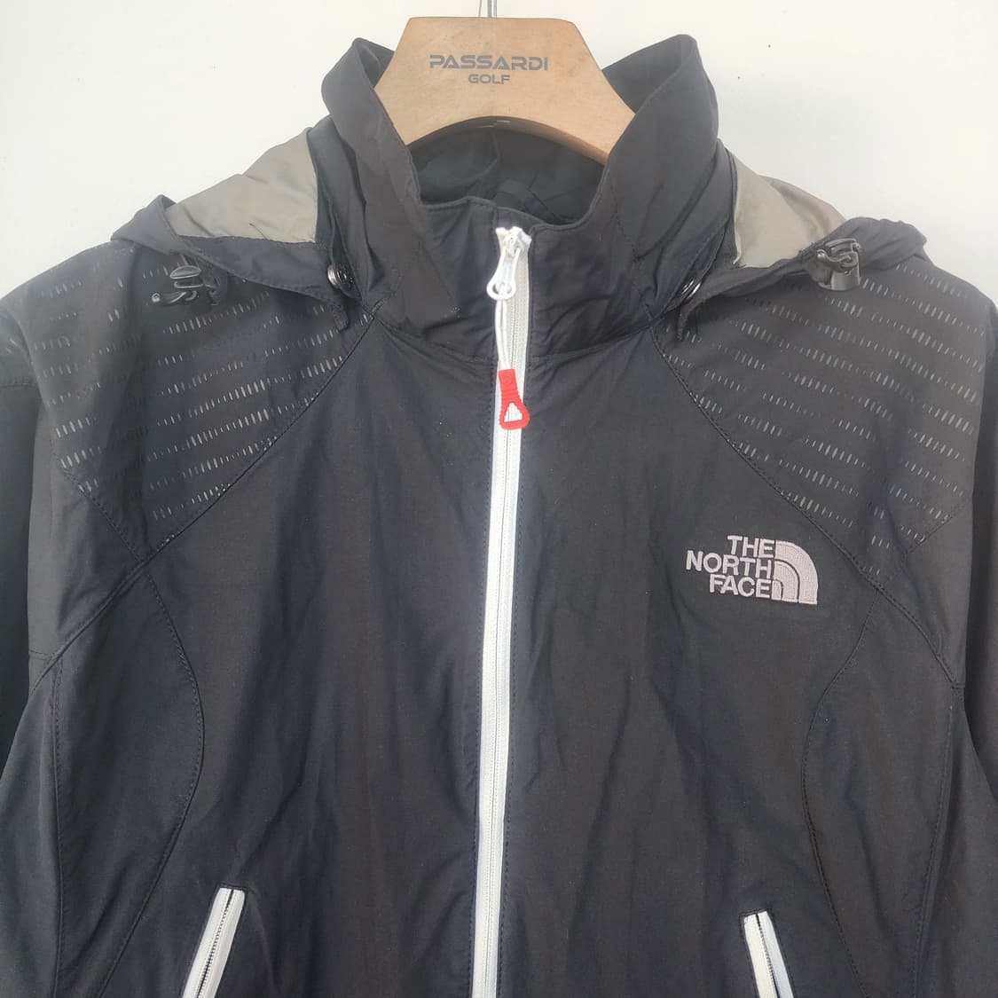 노스페이스 바람막이 자켓 블랙 상품이미지2