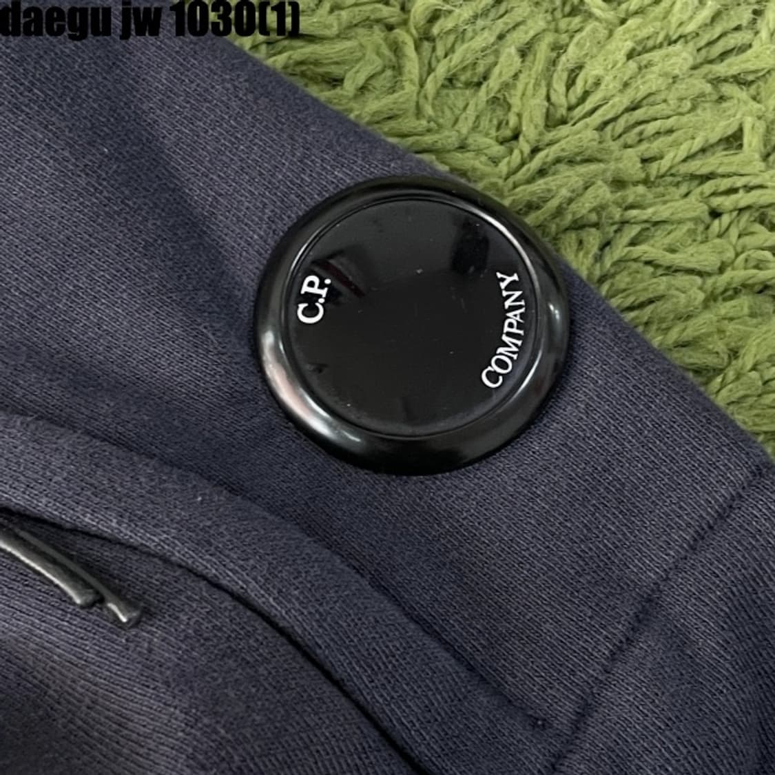 C.p 맨투맨 정품 상품이미지3