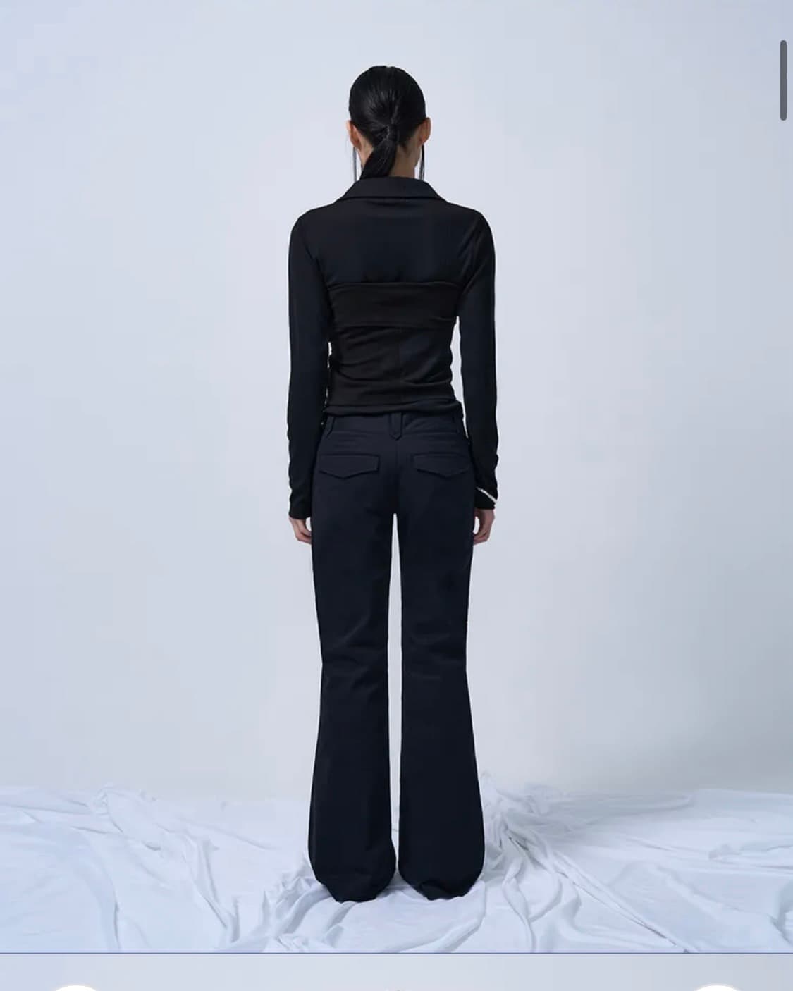 지제뮤지엄 로우라이즈 투버튼 부츠컷 팬츠 블랙 상품이미지3