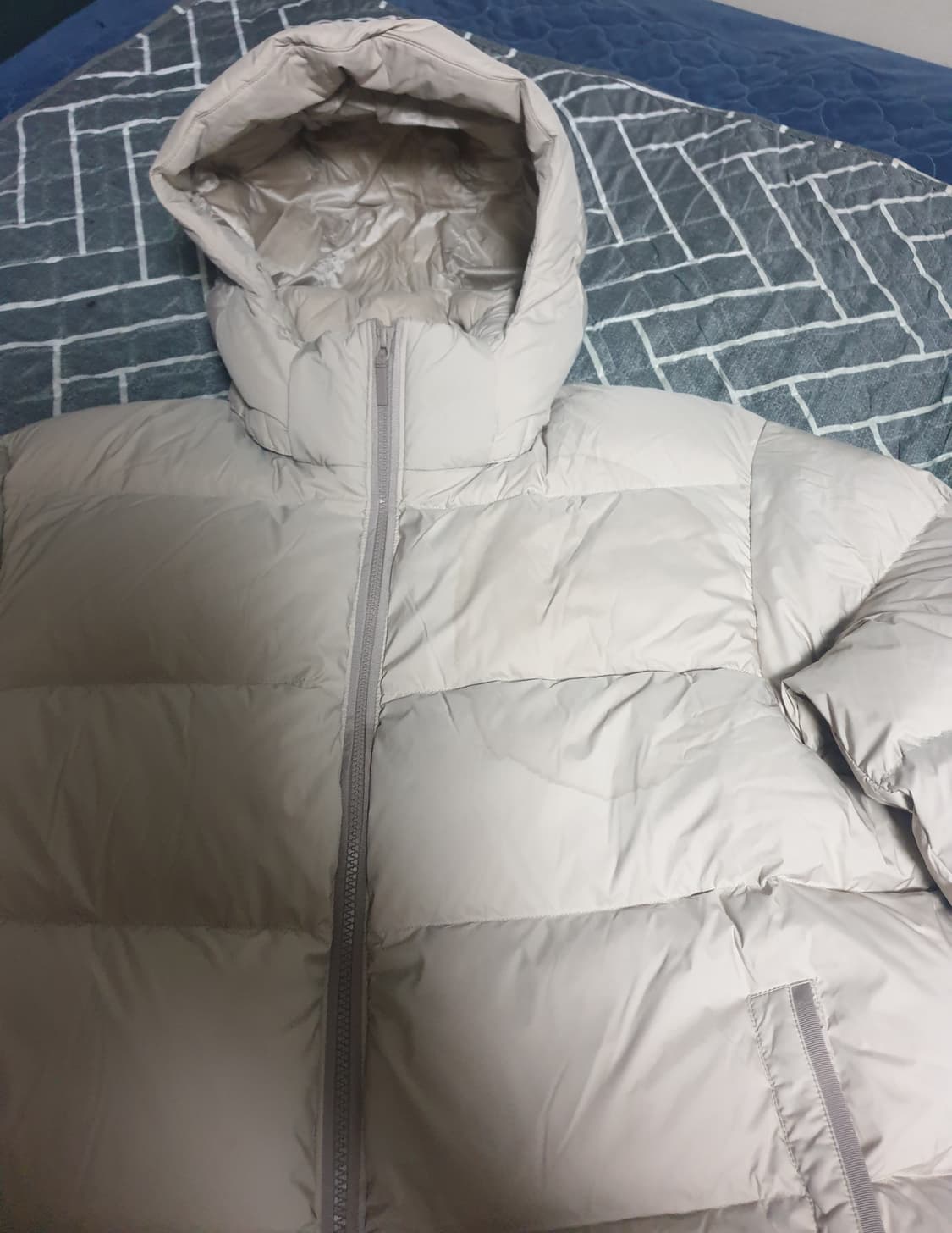 유니클로 파우더 소프트 필파워 다운 패딩 (XXL) 상품이미지2