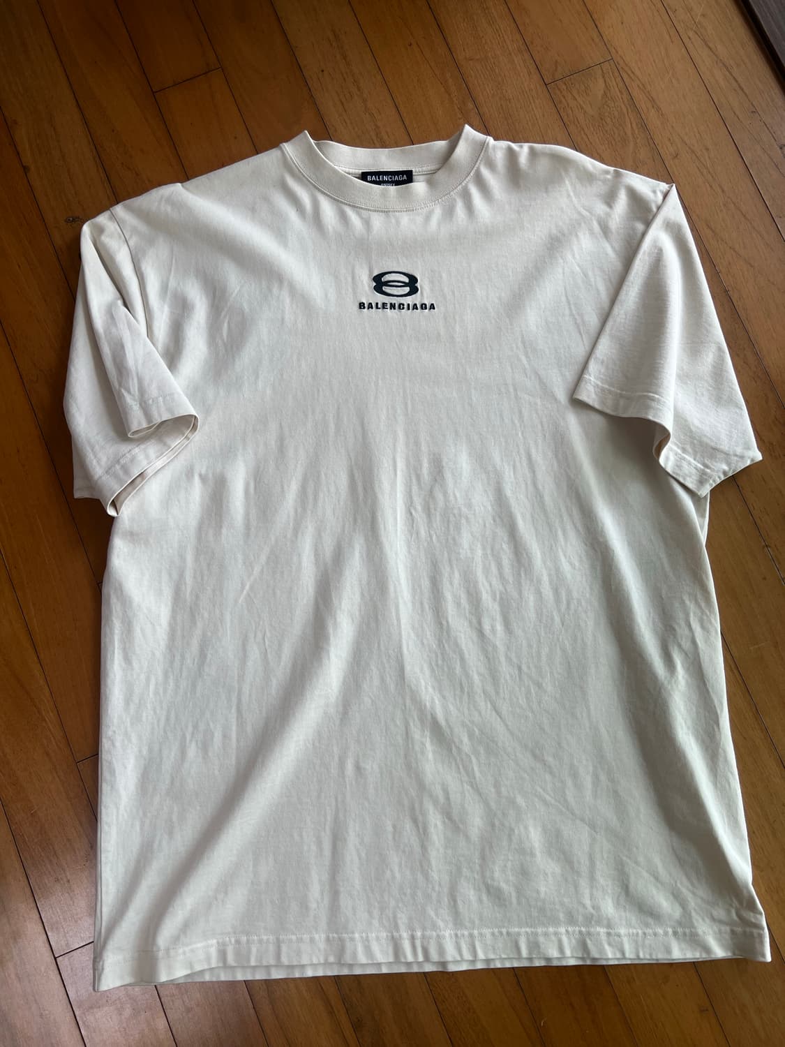 발렌시아가 유틸리티 오버핏 티셔츠 상품이미지4