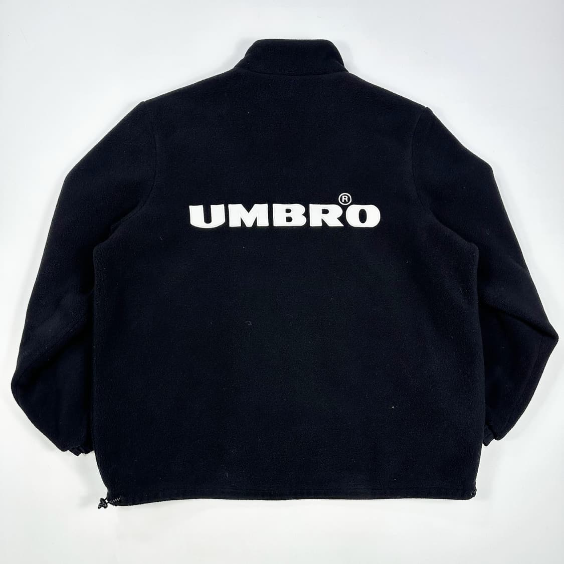 엄브로 리버시블 백로고 블랙 후리스 점퍼 (M) 상품이미지3