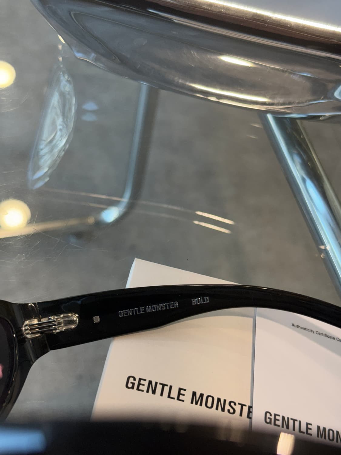 젠몬 bold 01 컬렉션 R.E.A.T 블랙. 상품이미지5