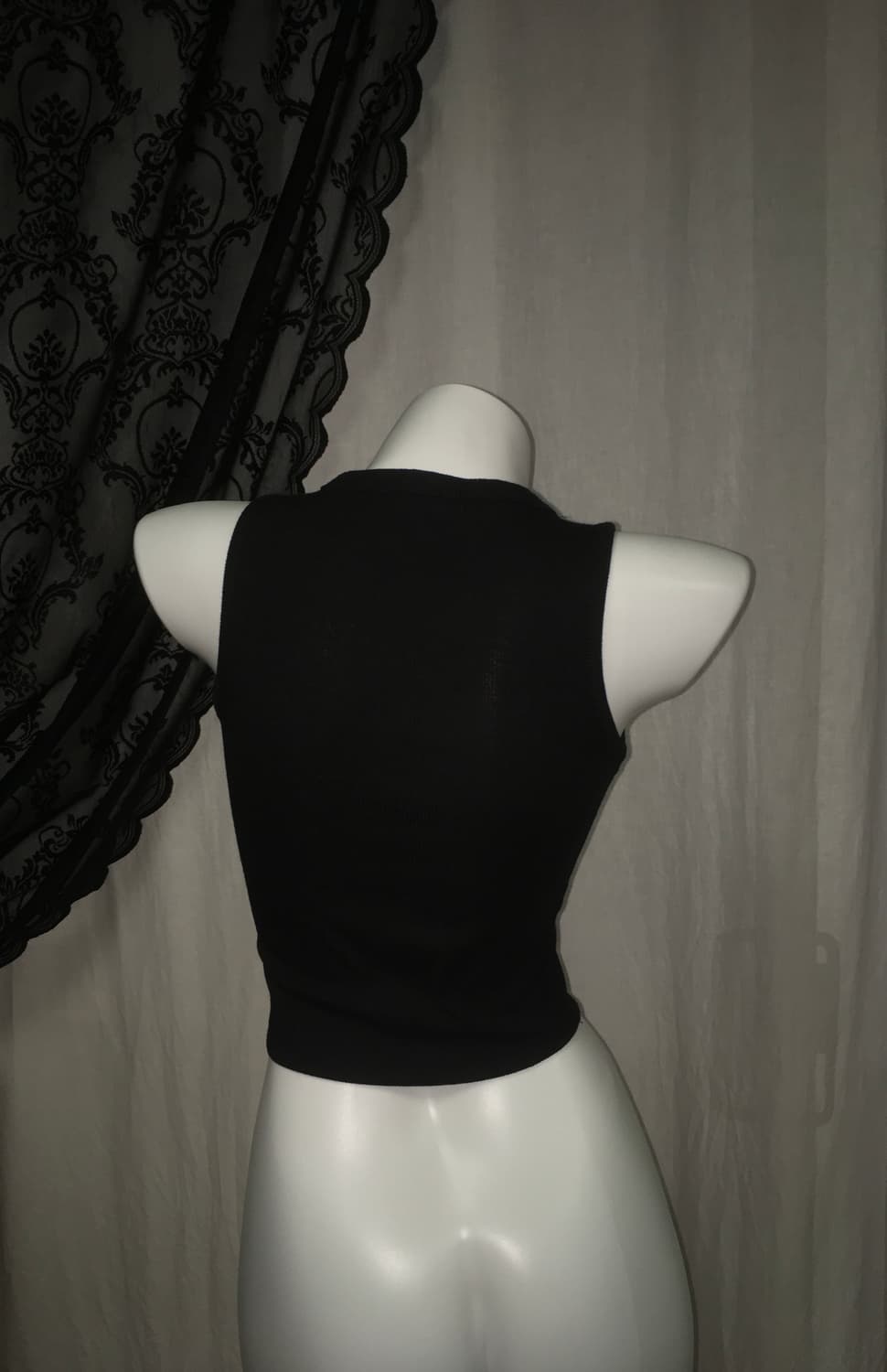 아메리칸 빈티지 골지 슬림핏 크롭 슬리브리스 블랙 상품이미지3