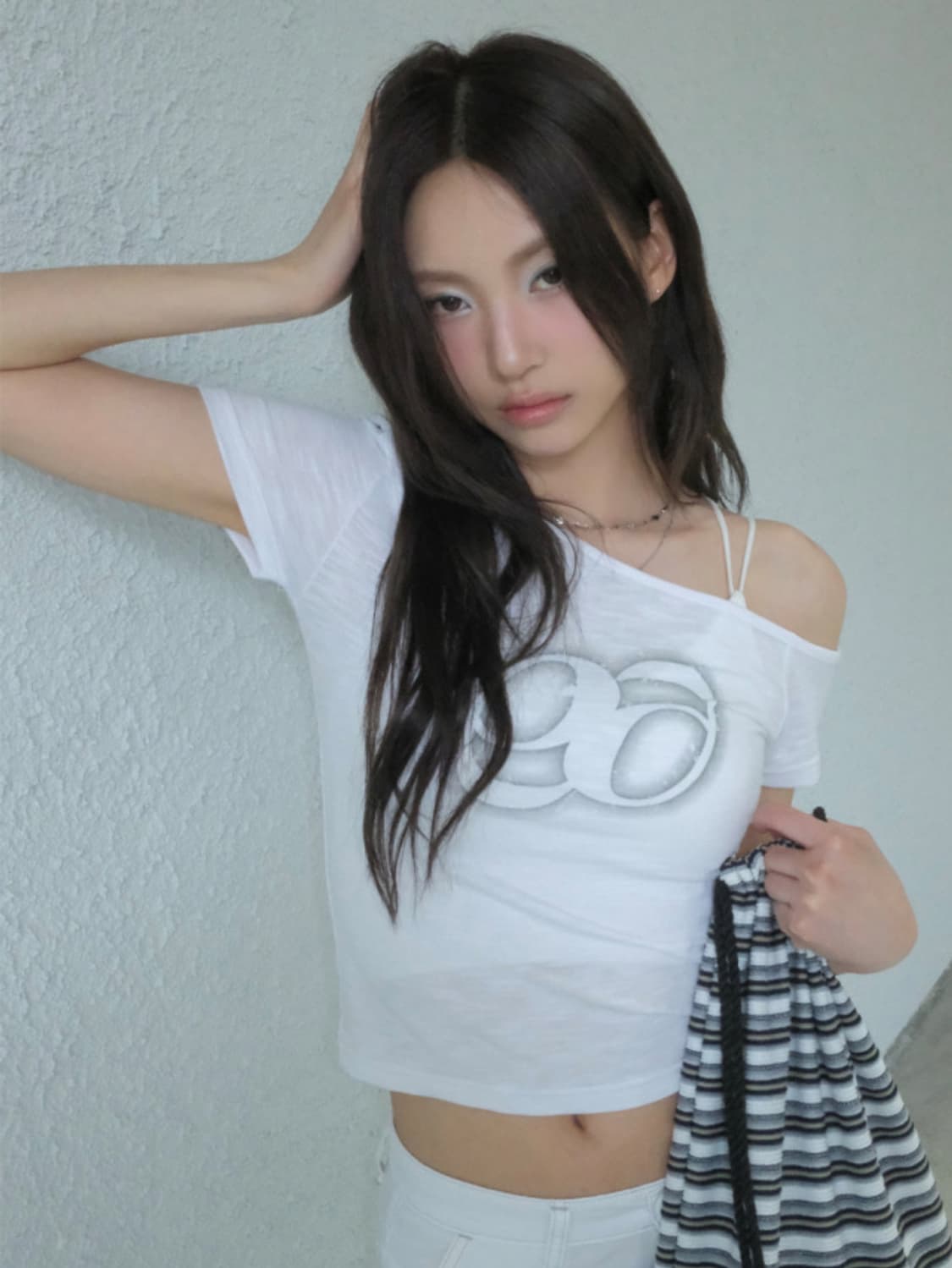 애즈온 키키 슬림티 화이트 상품이미지1