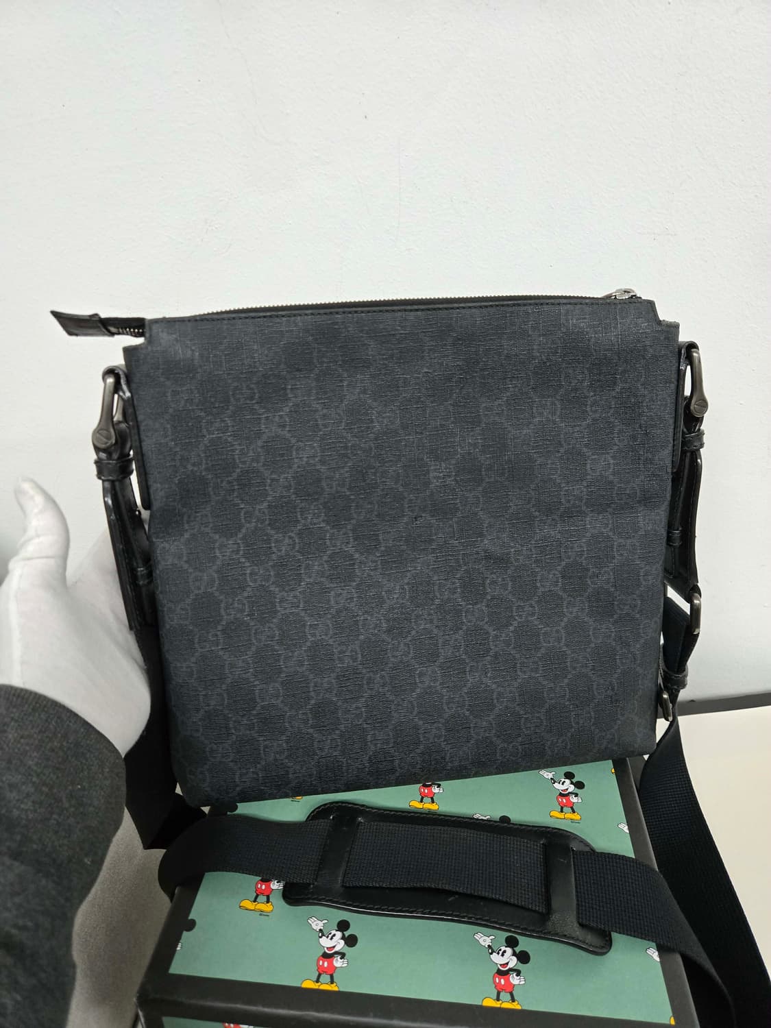 [보증서 정품] 구찌 시그니처 GG 메신저백 상품이미지3