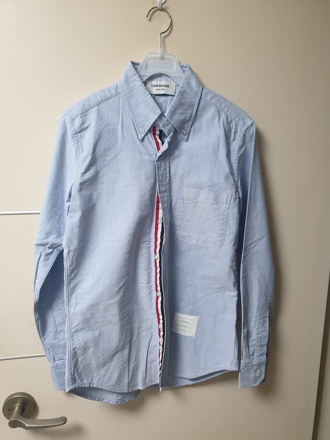 [여성] 톰브라운 삼선 옥스포드 셔츠 하늘색 상품이미지1