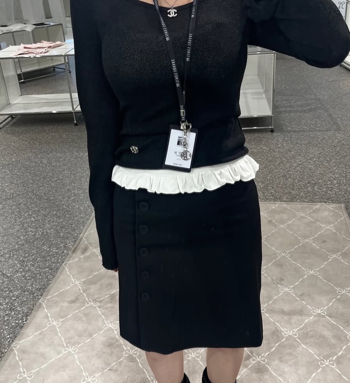 벨리아르 컷아웃 미디스커트 (cut out midi skirt) 상품이미지1