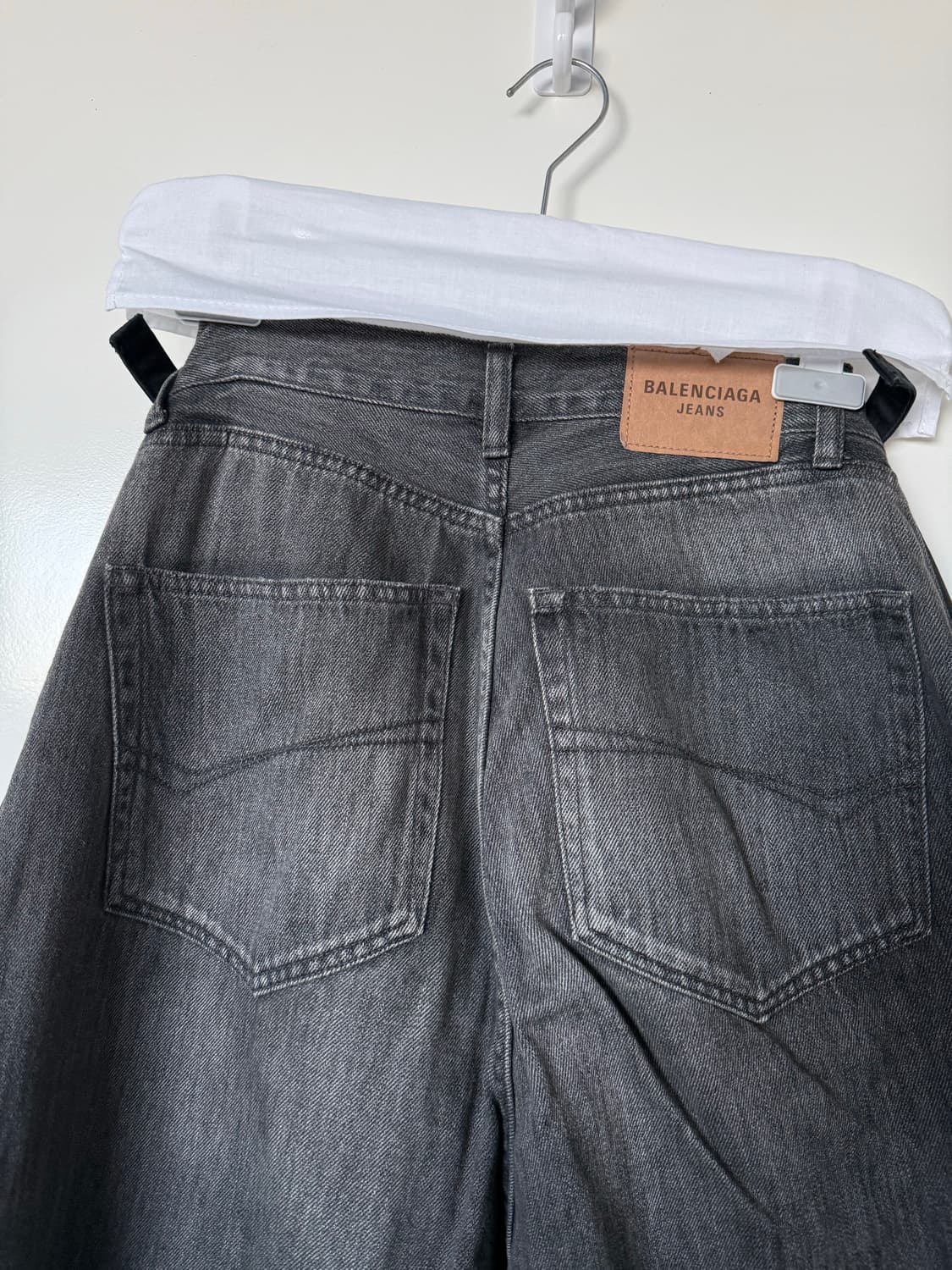 Balenciaga Cargo Jeans 상품이미지3