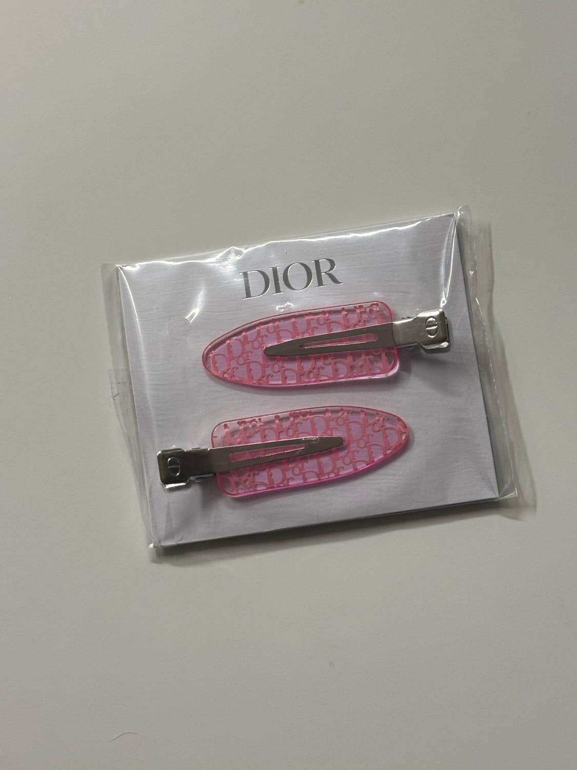 디올 뷰티 헤어클립 상품이미지1