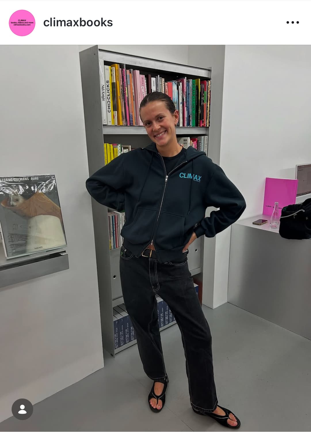 런던기반 Climax Bookstore hoodie 상품이미지2