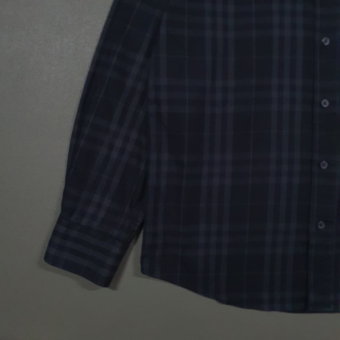 M) 버버리 크레스트 로고 원포켓 노바체크 셔츠 긴팔 남방 블랙 그레이 상품이미지3