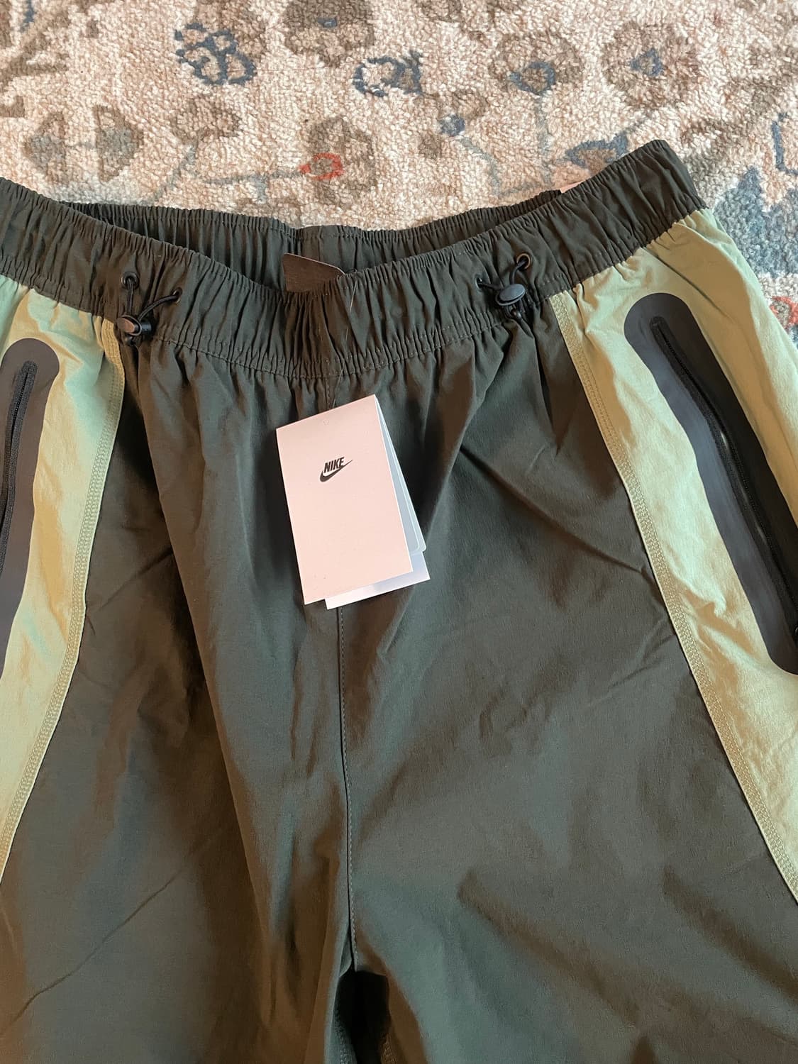 나이키 테크 드라이핏 우븐 컬러 블록 오버사이즈 팬츠(새제품. L) 상품이미지3