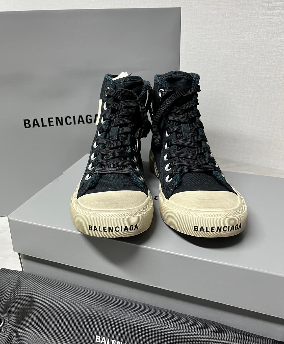 발렌시아가 컨버스 하이탑 스니커즈 39(260)새상품 상품이미지1