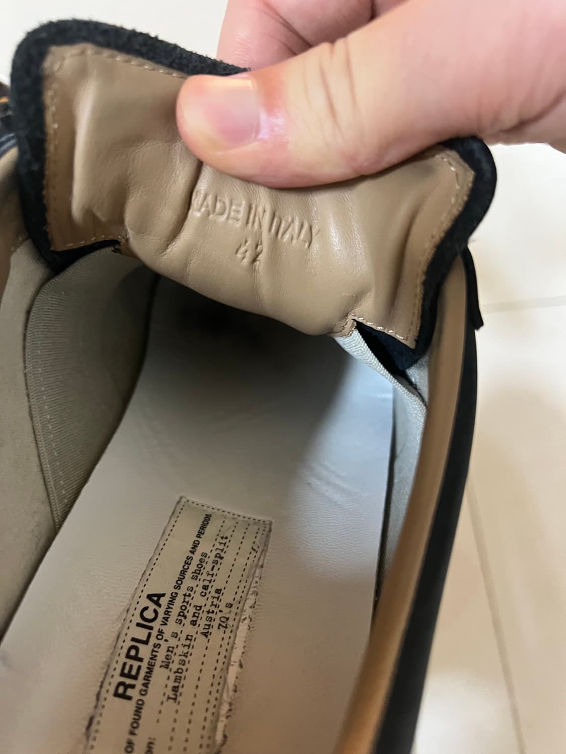 마르지엘라 독일군 페인팅 42 블랙 상품이미지5