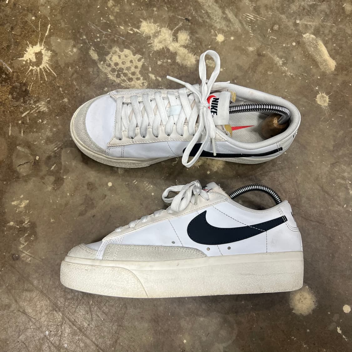 235) 나이키 블레이저 로우 흰검 스니커 상품이미지4