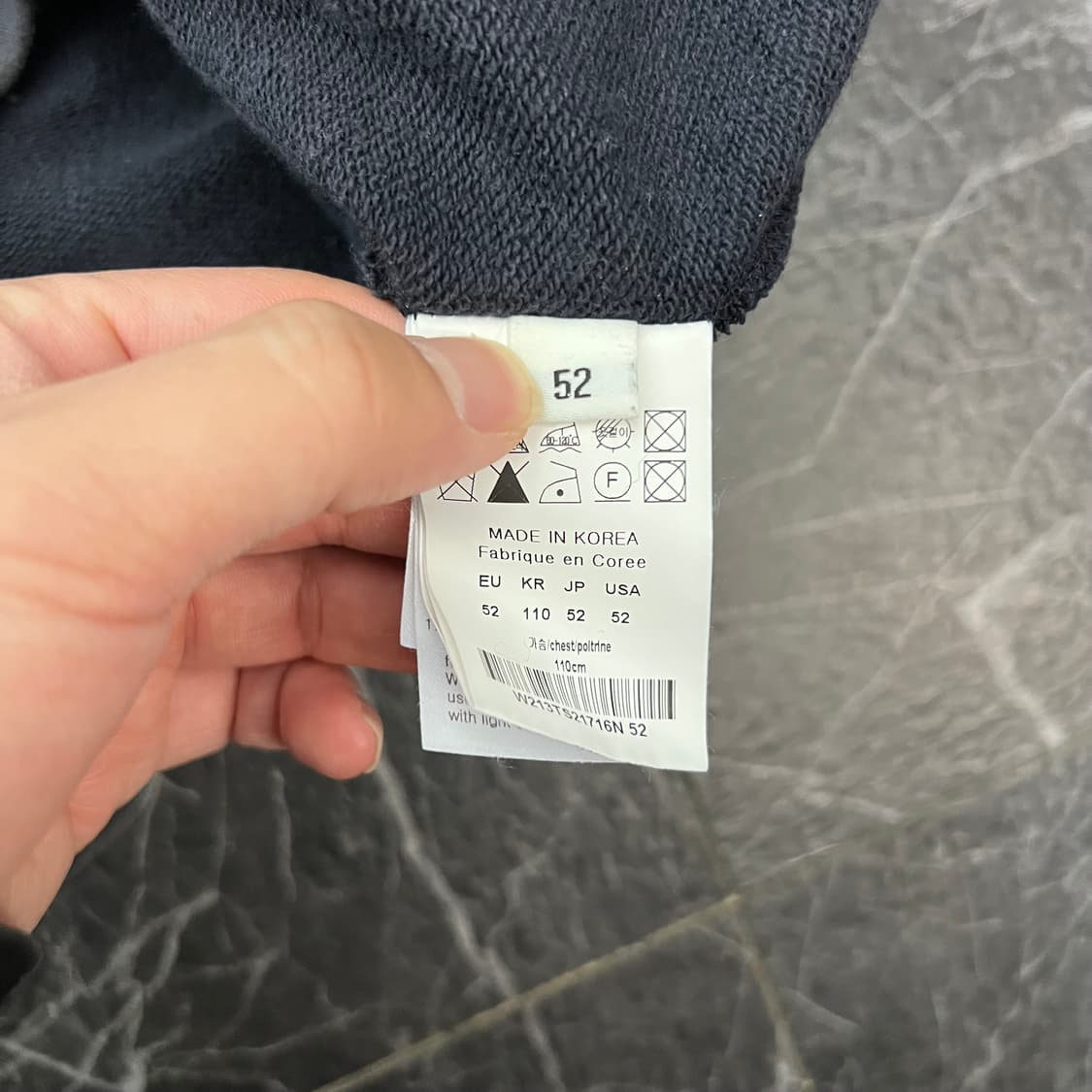 우영미 21ss 스퀘어 라벨 맨투맨 상품이미지6