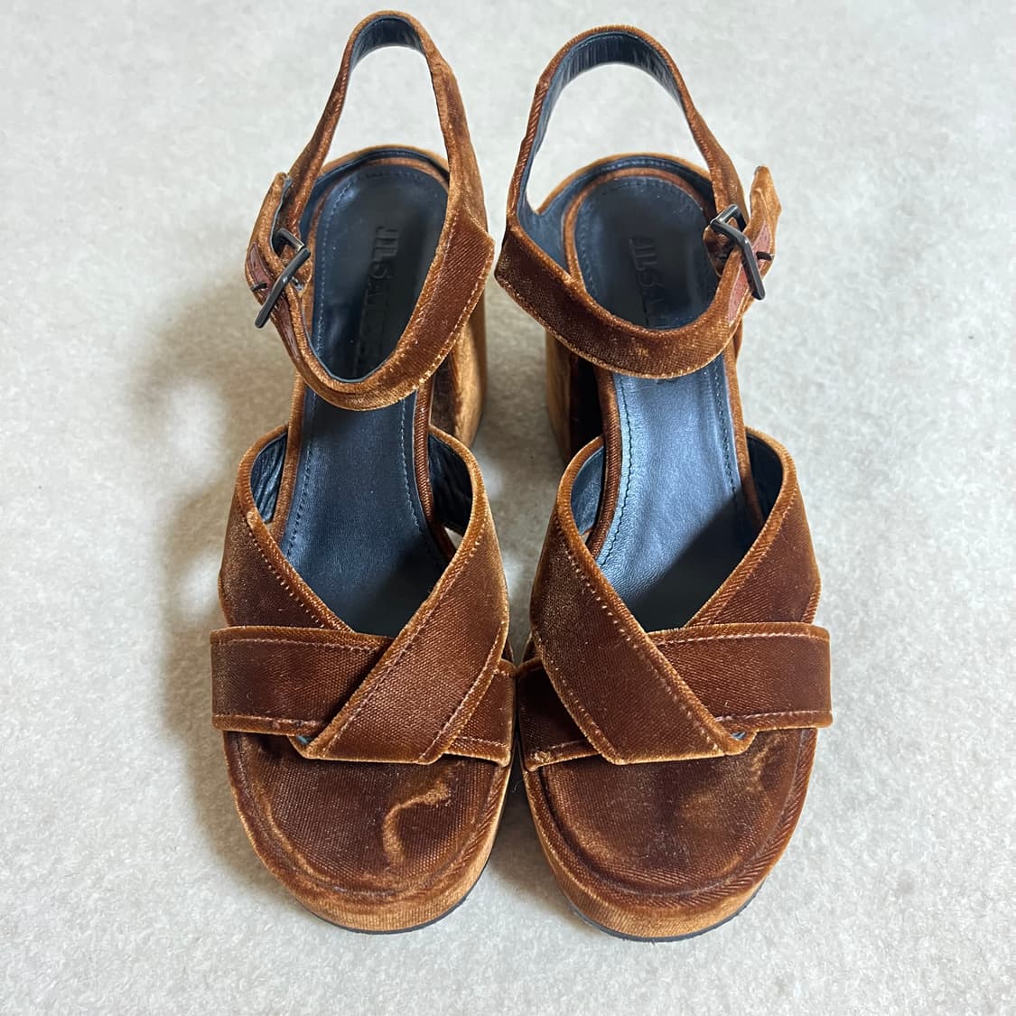 질샌더 벨벳 플랫폼 샌들 상품이미지2