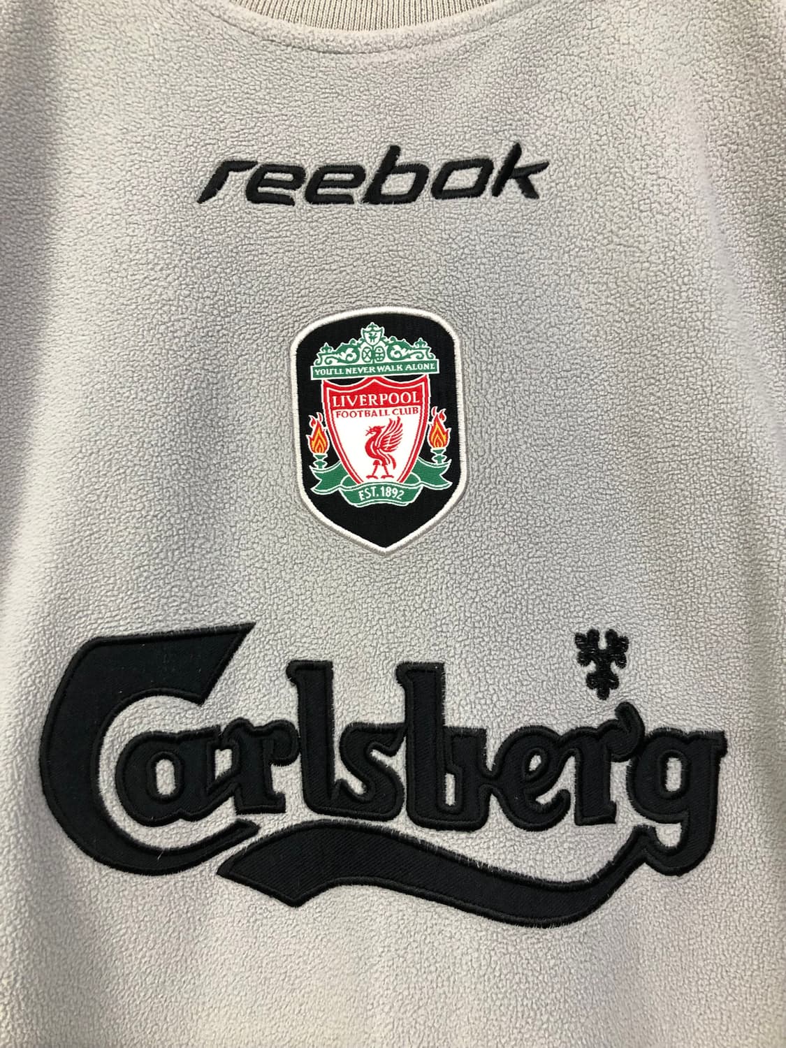리복 x 리버풀FC 칼스버그 레어 플리스 스웻셔츠 맨투맨 _ 그레이 상품이미지3