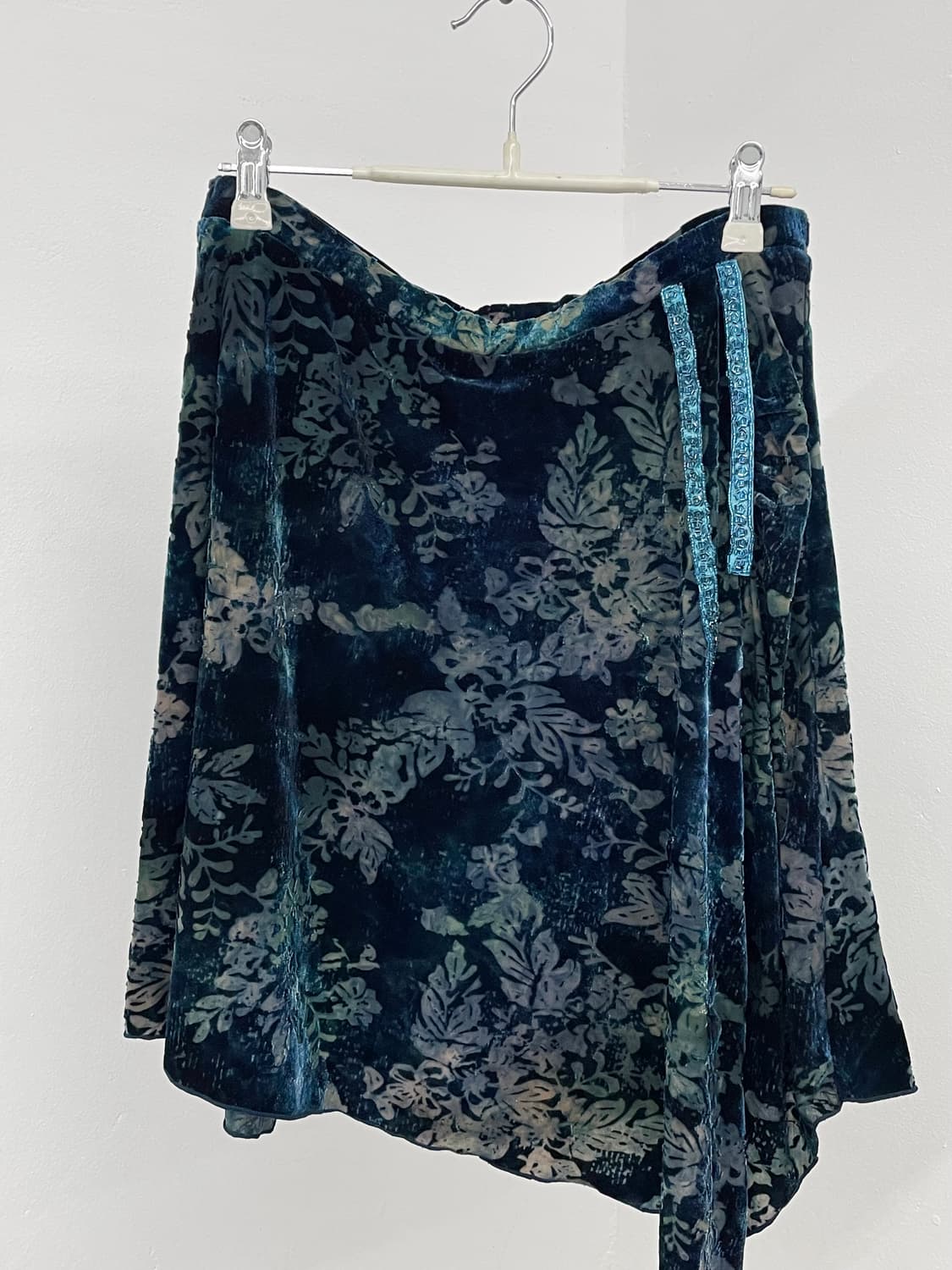 DKNY 오리엔탈 페어리 벨벳 프릴 스커트*극레어 상품이미지7