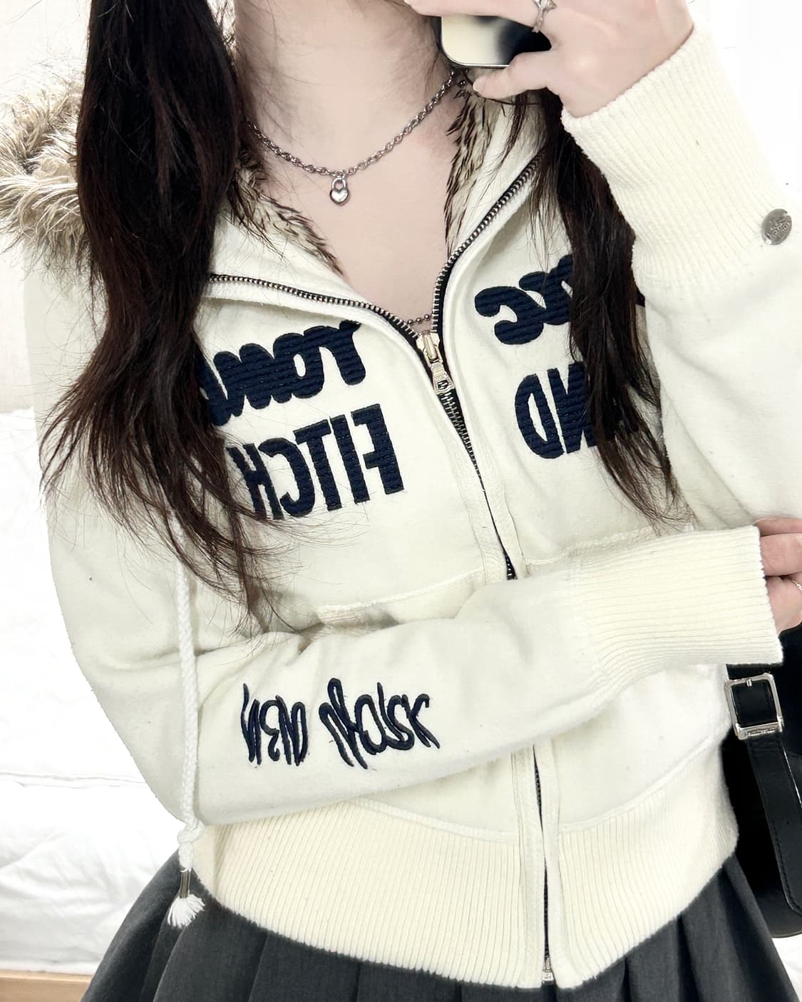 아베크롬비 크림 빅로고 울프죠 후드집업 상품이미지1