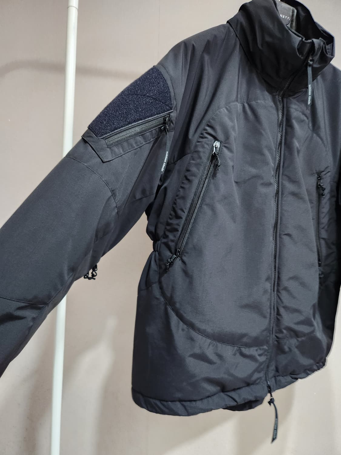 프리휠러스 utt 올 어라운드 하드쉘 파카 패딩 상품이미지2