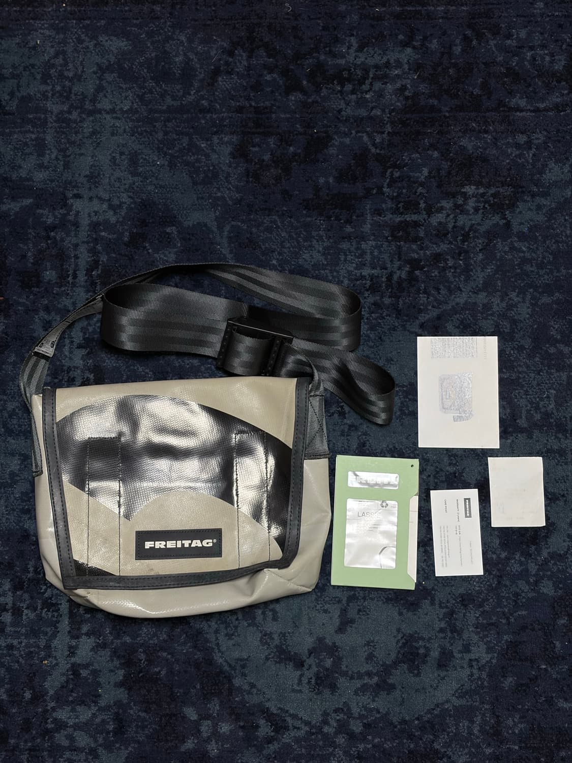 프라이탁 라씨 그레이 블랙 상품이미지2