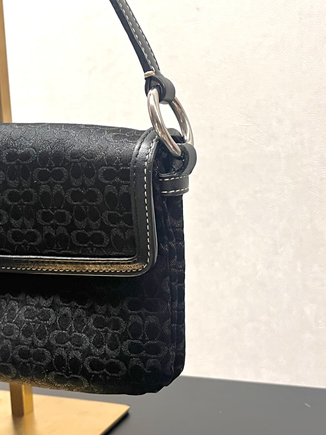 90s coach 시그니처 블랙 쉬머 캔버스 실버 하드웨어 숄더백 상품이미지7