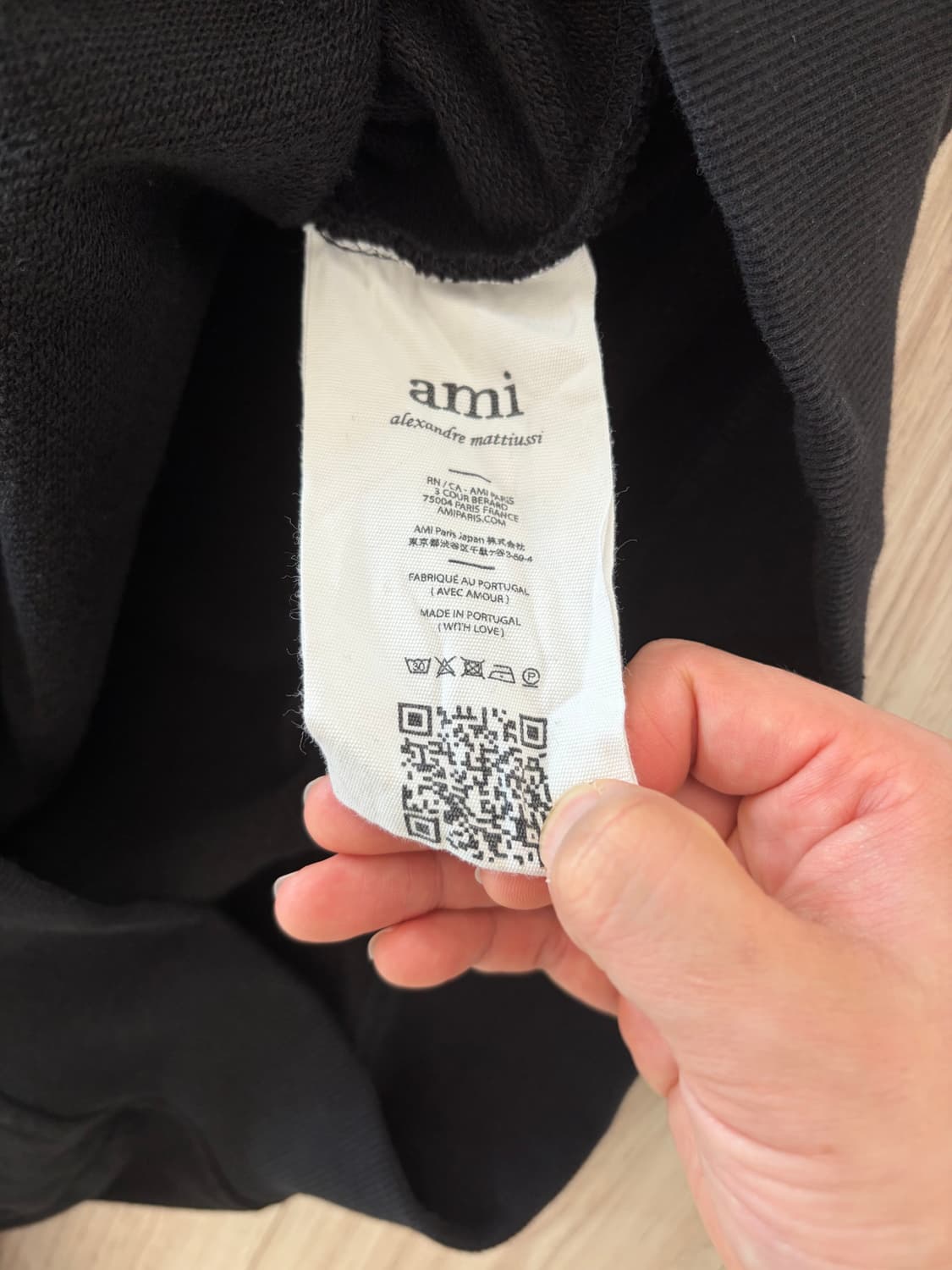 아미 스몰하트 블랙 맨투맨 m 상품이미지3