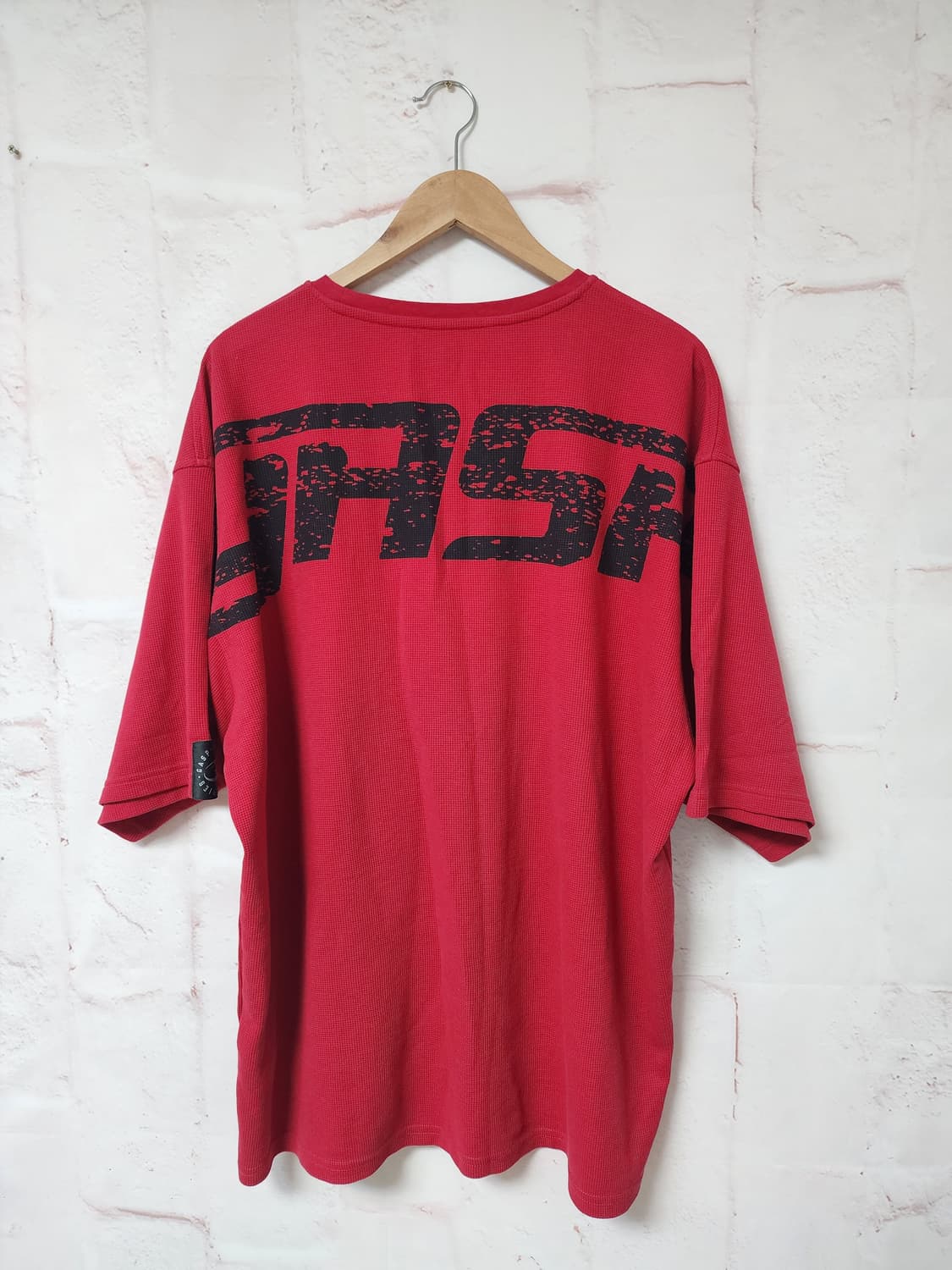 레드 색상의 가스프 킬러 반팔 티셔츠 상품이미지2