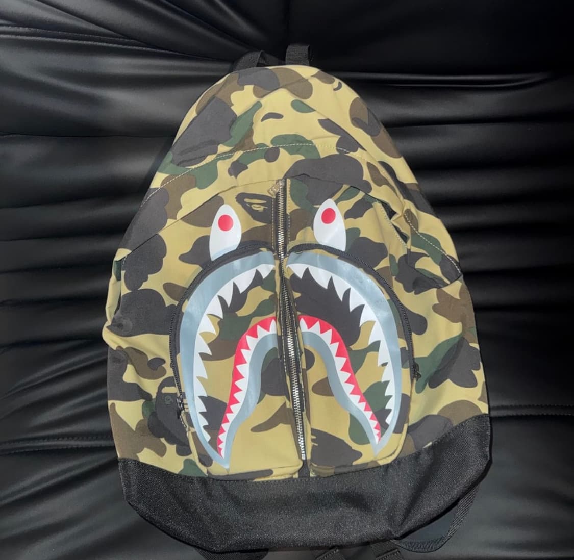 베이프 카모 샤크백팩 상품이미지1