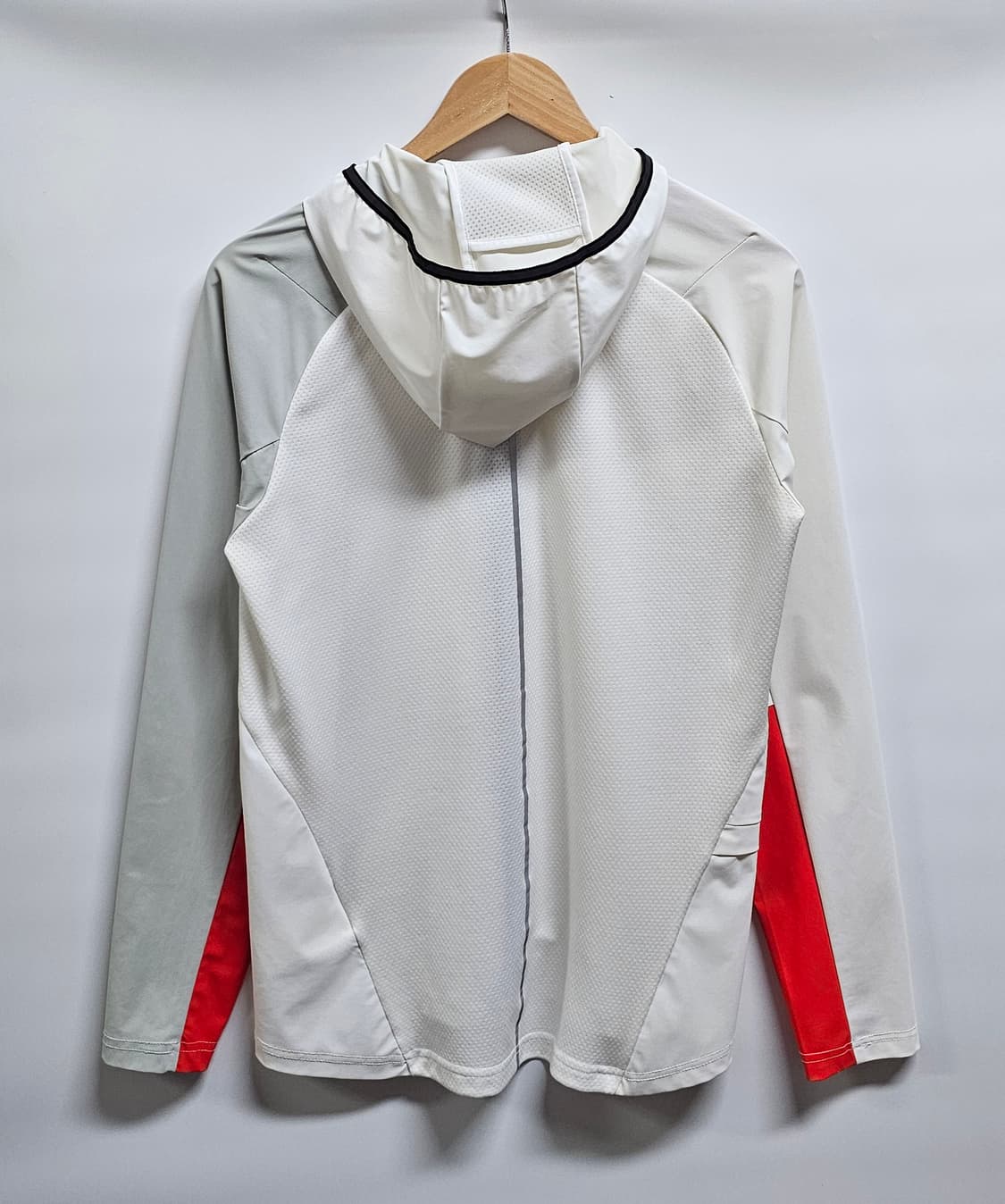 데상트 러닝 바람막이 100 상품이미지2