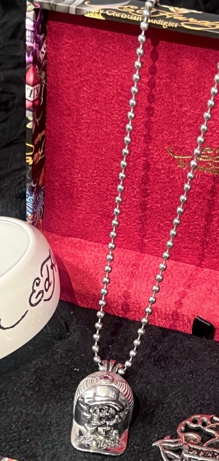 에드하디 모자 목걸이 상품이미지1