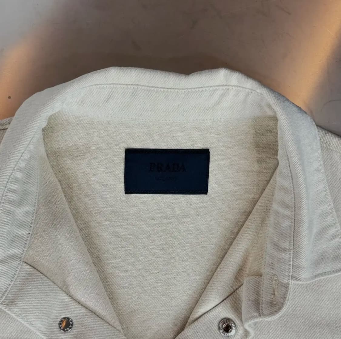 [정품] 프라다 플레임 데님 셔츠 아이보리 자켓 (XL)   상품이미지3