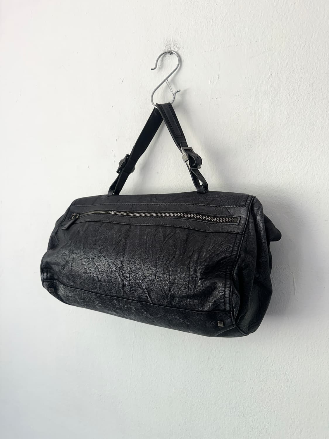 지방시 2000s 워시드 레더 사첼 보스턴백 상품이미지4