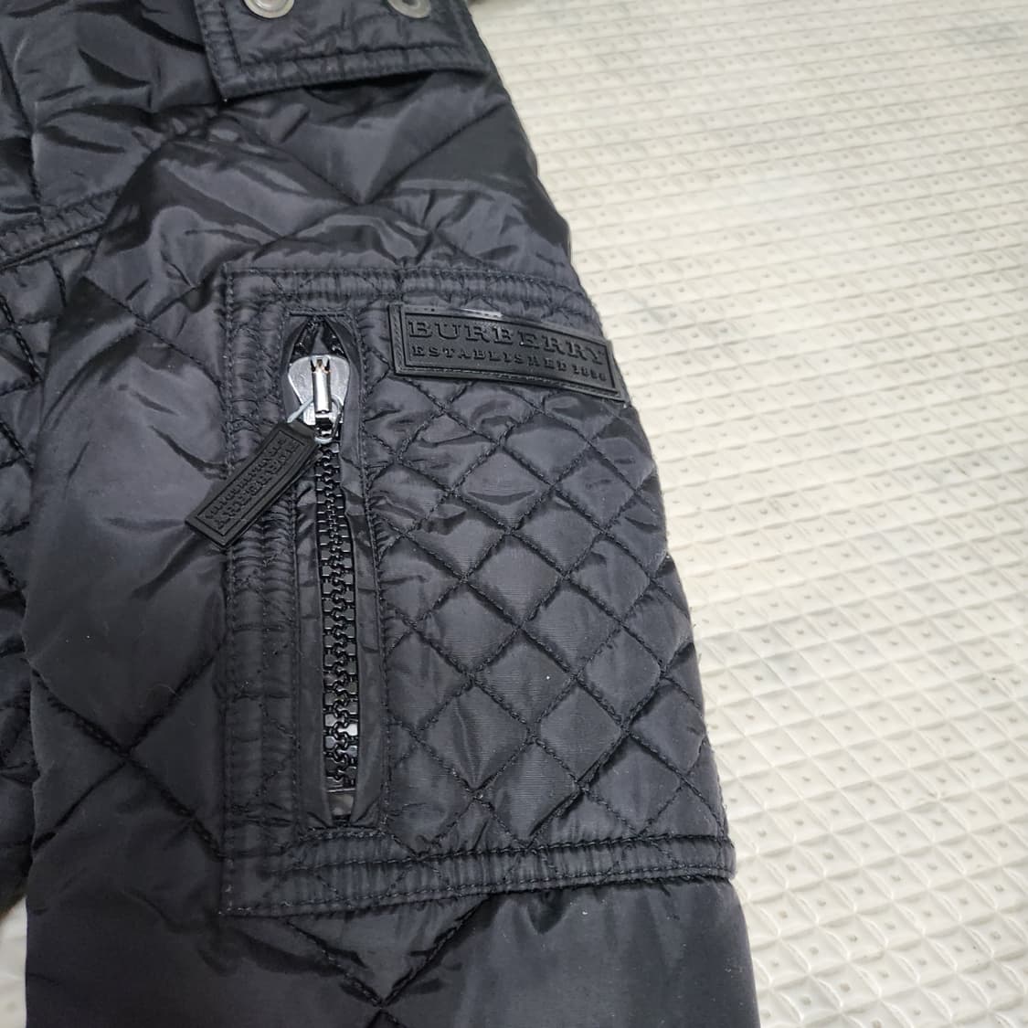 버버리 패딩코트 상품이미지3