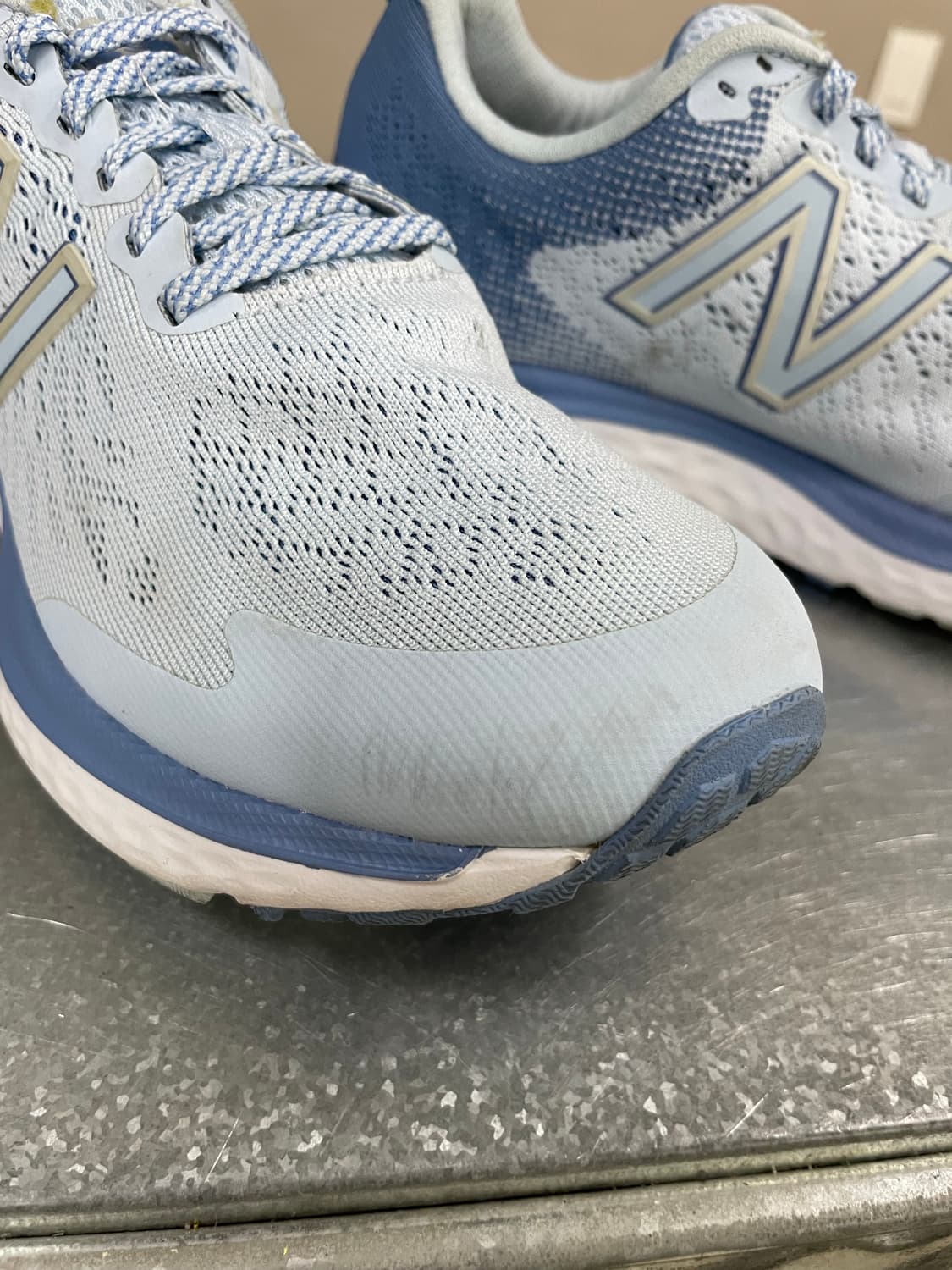 뉴발란스 프레쉬폼 680v7 235 상품이미지7