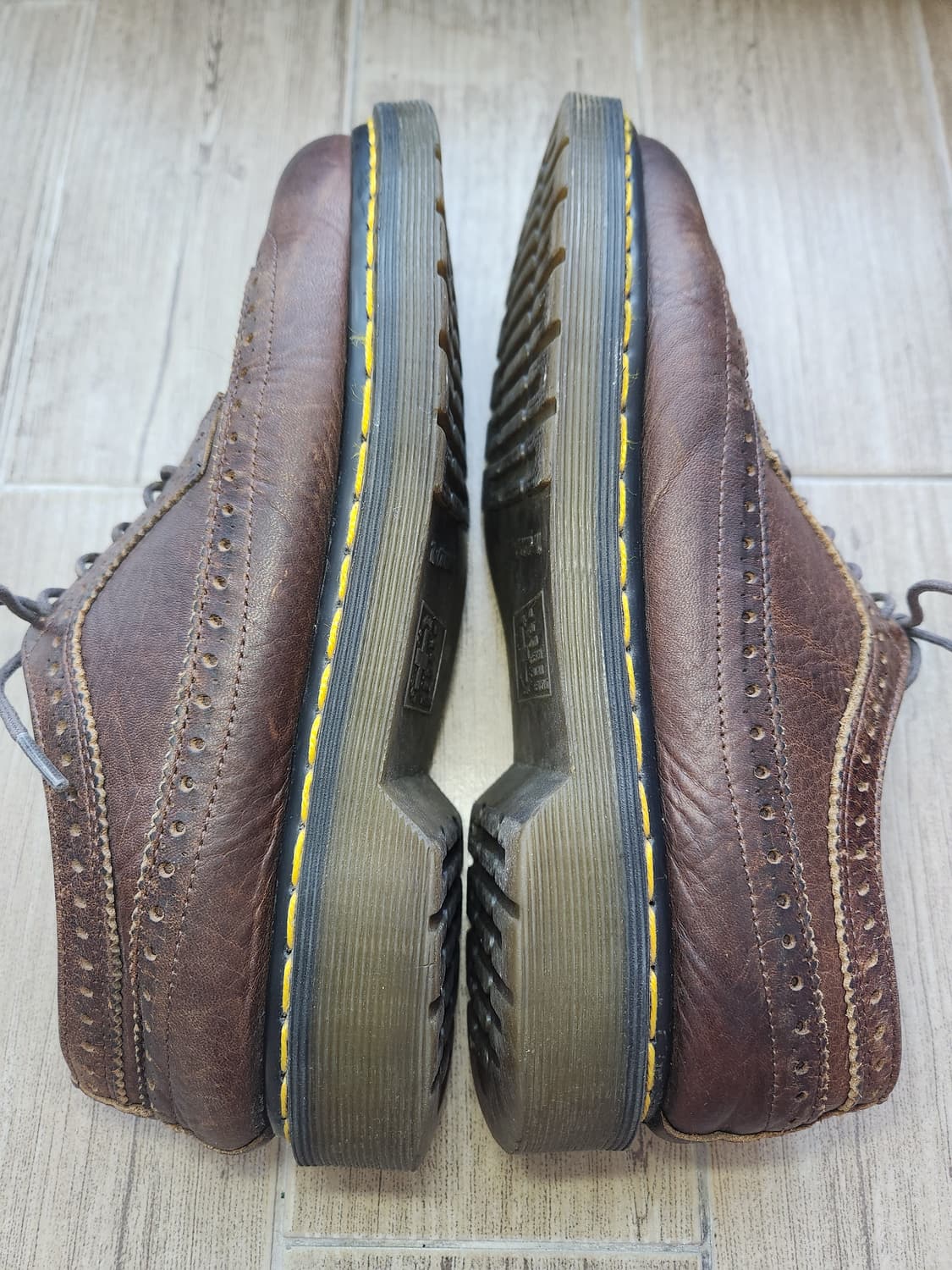 닥터마틴 윙팁 브라운 (260) 상품이미지5