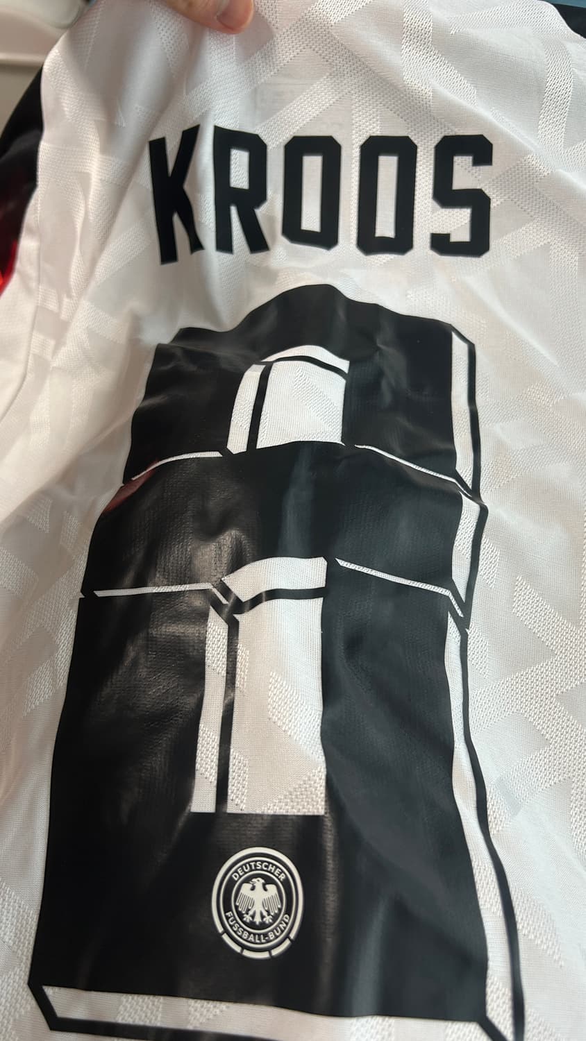 24 25 독일 국대 토니크로스 어센틱 유니폼 상품이미지3