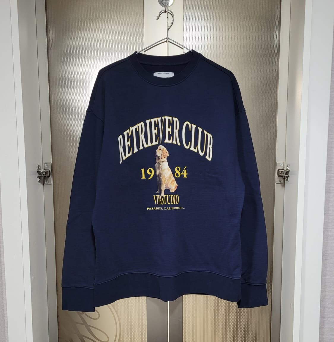 (새상품급) 비바스튜디오 골든리트리버 맨투맨 상품이미지1