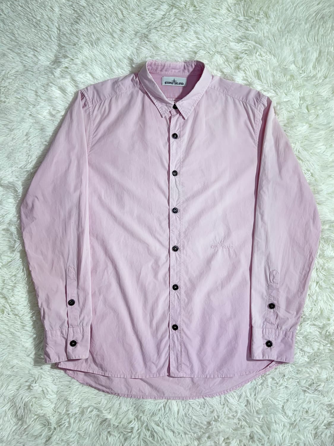 스톤아일랜드 뮤트핑크 스펠로고 솔리드 셔츠  상품이미지2