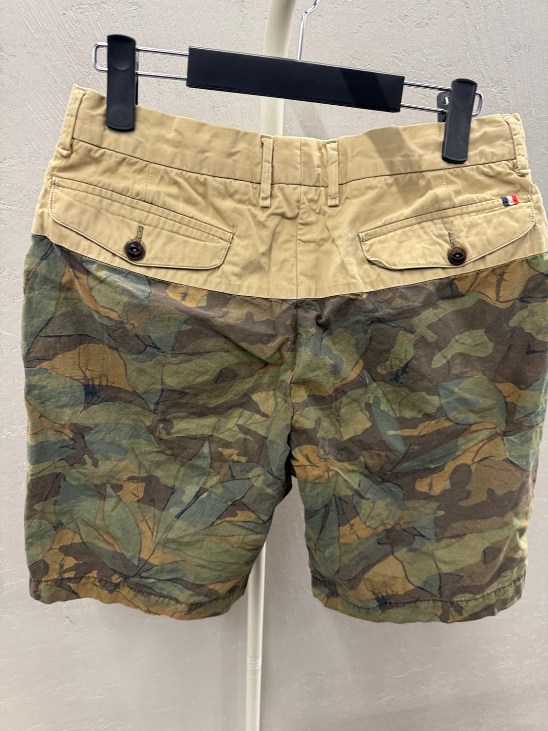 몽클레어 정품 카모 반바지 48사이즈 상품이미지4