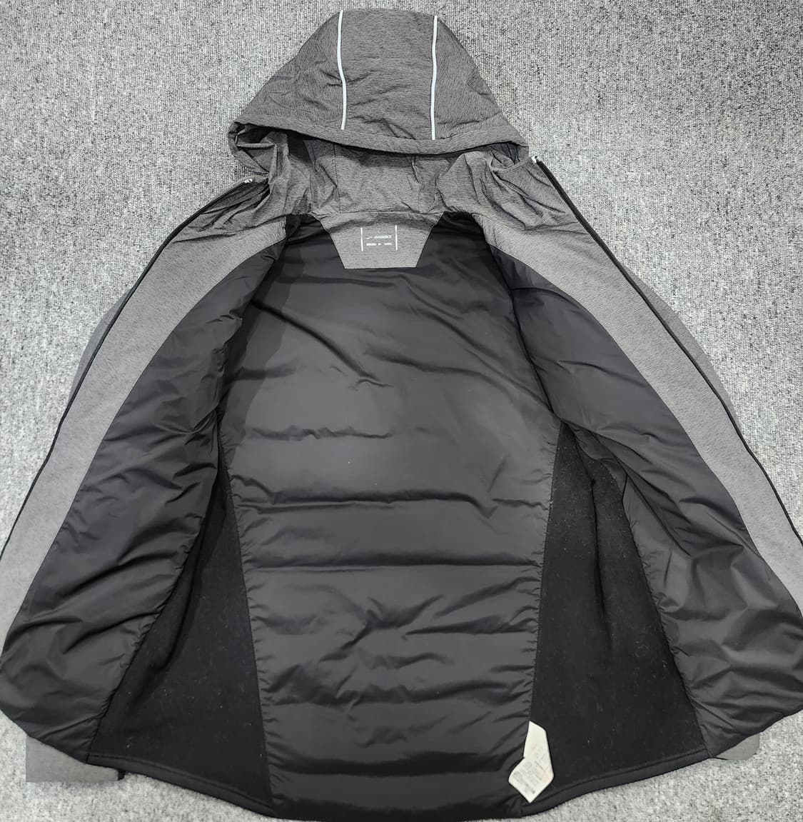 브룩스 나이트런 경량 러닝 후드 패딩 자켓  L 상품이미지3