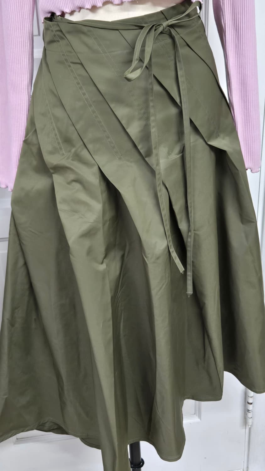 아지포레스트 사선 스커트 상품이미지2