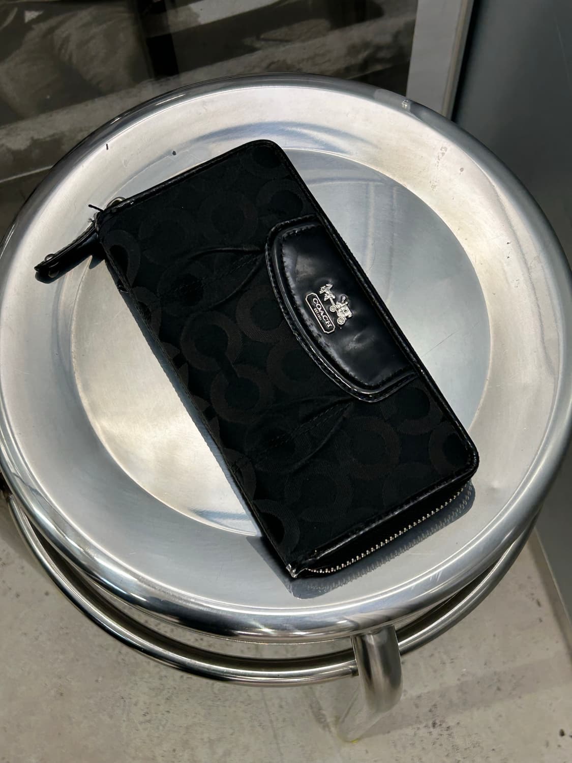 Coach 코치 시그니처 자카드 플랩 지갑 상품이미지1