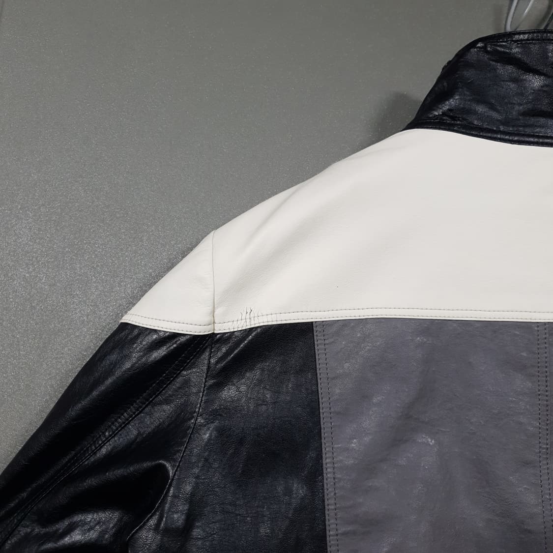 여성) 더오픈프로덕트 파넬드 투웨이 지퍼 바이커 레더 가죽 자켓 1 상품이미지8