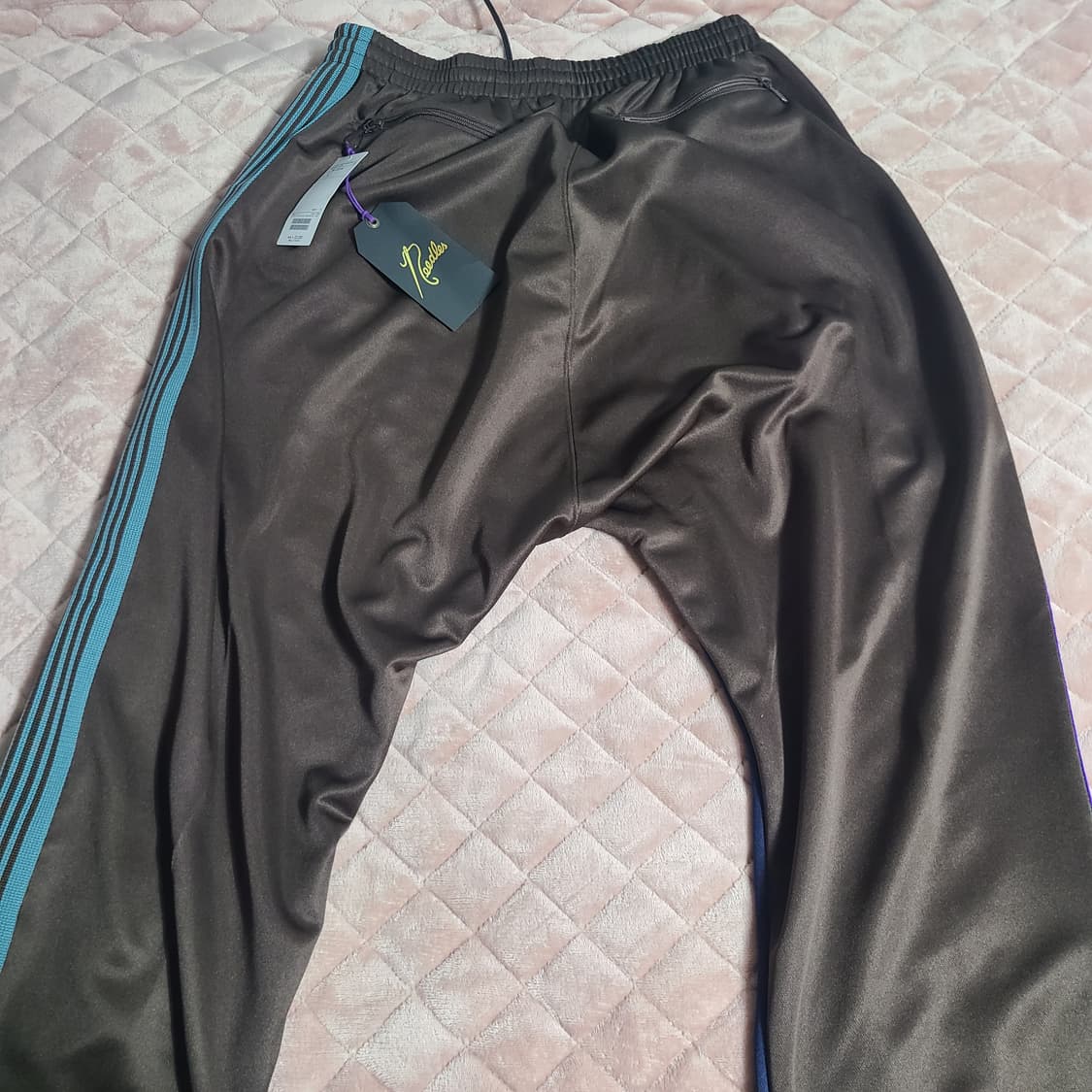 니들스x빔즈 콜라보 ssz 23's 트랙팬츠 상품이미지2