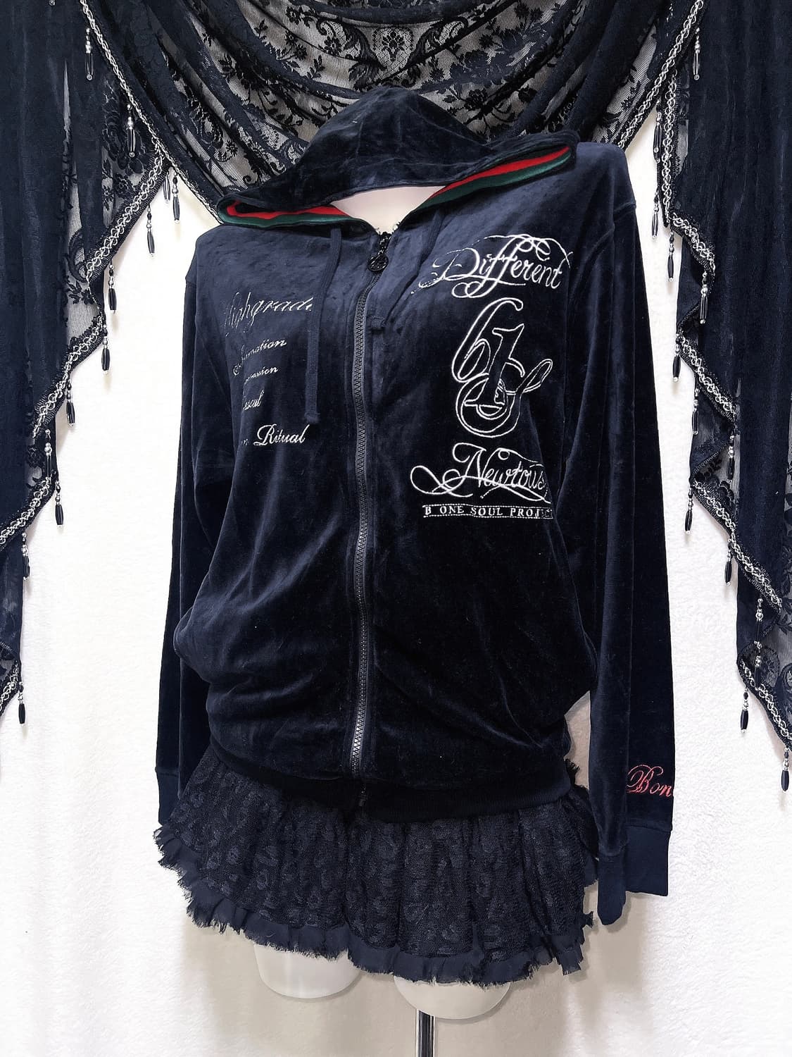 y2k 와투케 고스펑크 벨벳 레터링 후드집업 갸루 핀터 00s 일본빈티지 상품이미지1