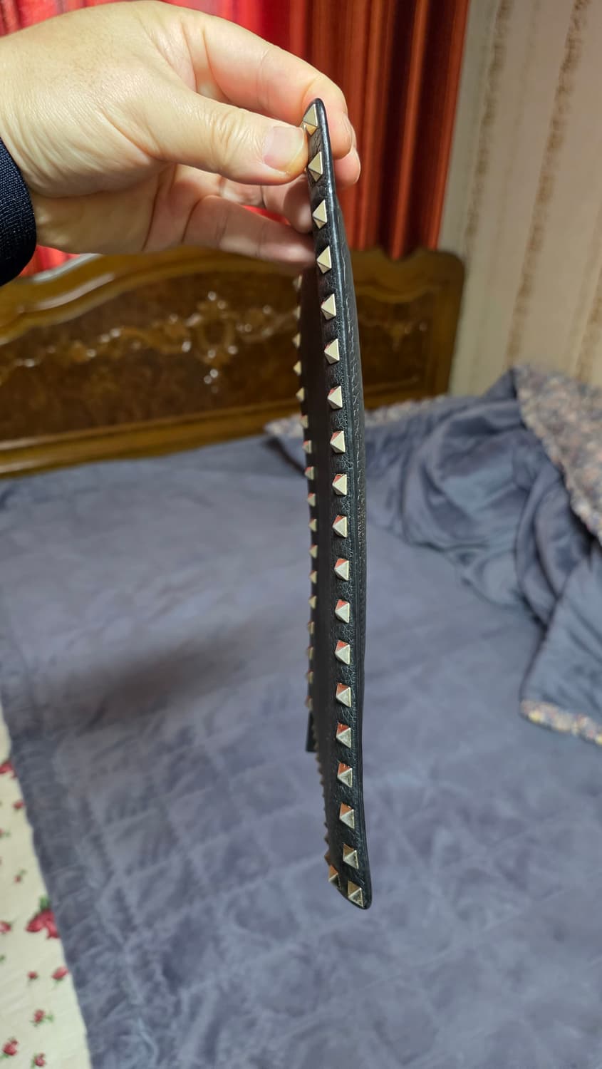 (정품) 발렌티노 락스터드 클러치/남녀공용/검정/개인 상품이미지9