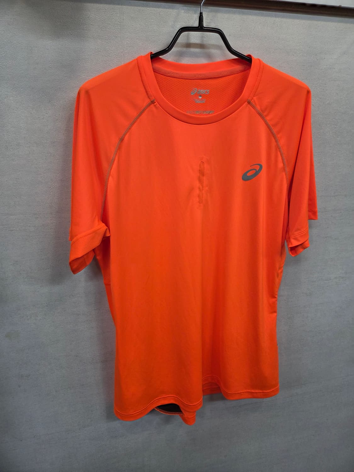 아식스 모션드라이 기능성 러닝반팔 L 상품이미지8